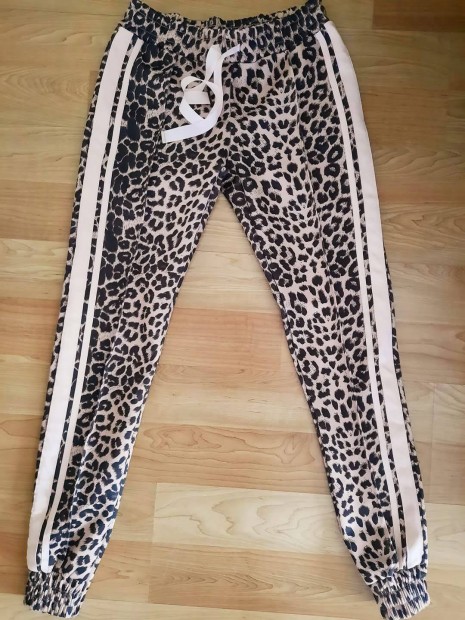 Emma &Ashley leopardmintás jogger M méret
