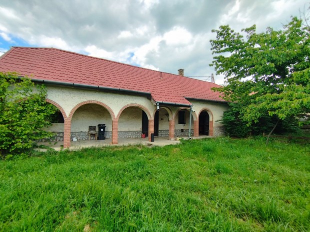 Emődön eladó családi ház