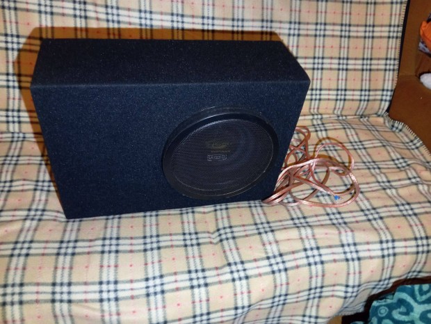 Emphaser 900W Autós mélynyomó, mélyláda