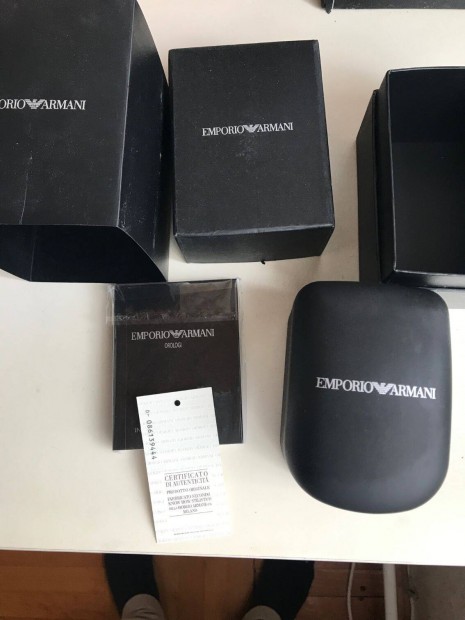 Emporio Armani komplett radoboz szett!