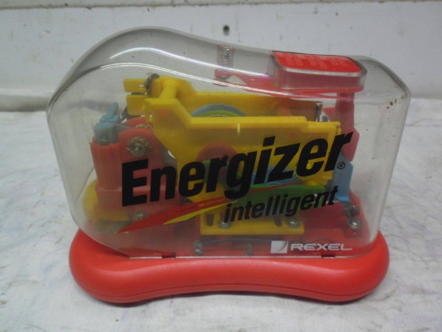 Energizer automata paprtz-takker elad