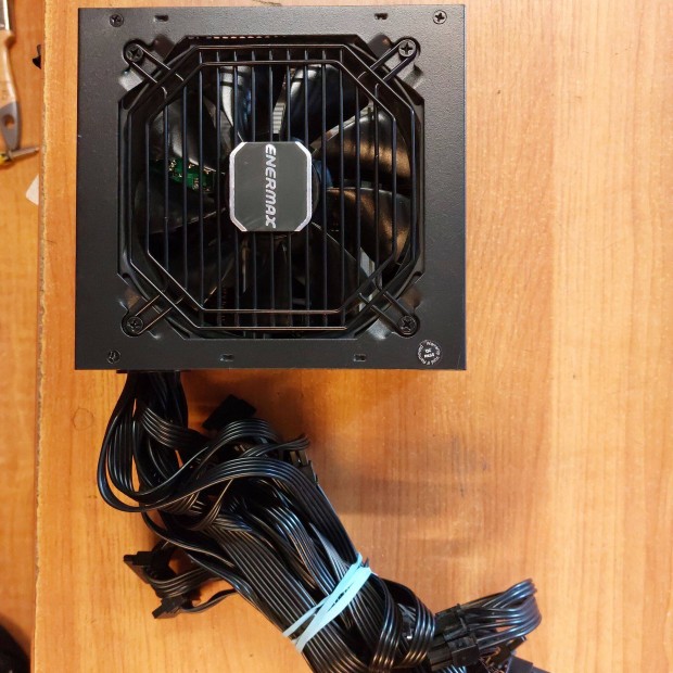 Enermax Maxpro II gamer 700W-os tpegysg akci!