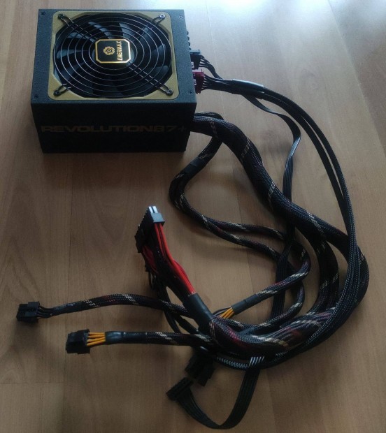 Enermax Revolution 1000W Gold Modulris Tpegysg