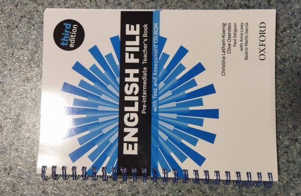 English File: Pre-intermediate Teacher's Book