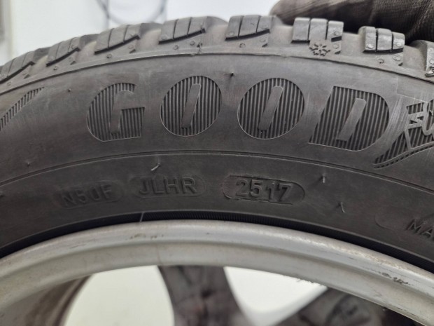 Enzo alu felni szett 6.5x16 ET48 5x114.3, téli gumival szerelve