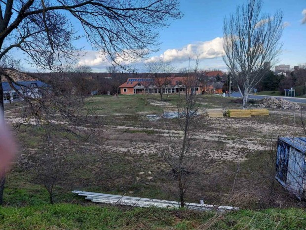 �p�t�si lehet�s�g