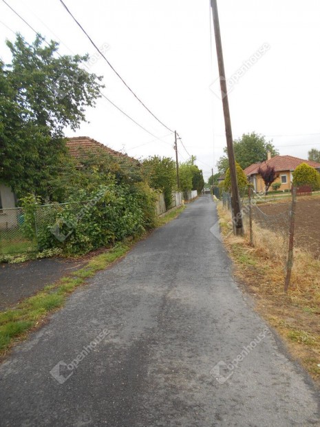 �p�t�si telek  Zalaegerszegen, Aqua park k�zel�ben.