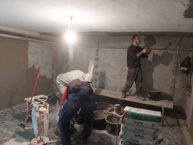 �p�t� ipari c�g