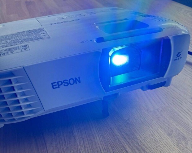 Epson 1080p projektor: EH-TW610, 370ra, Foxpost egyezts utn!