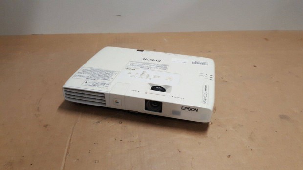 Epson EB-1750 projektor j izz 2600Ansi