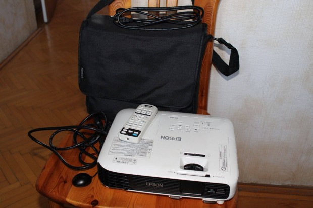 Epson EB-U04, Full HD projektor, 70 lámpaóra! Foxpost egyeztetés után!