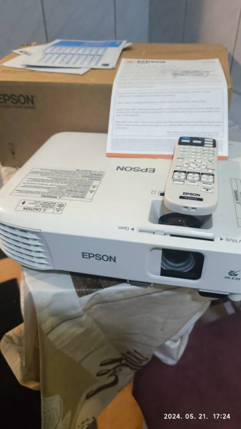 Epson EB-W05 projektor