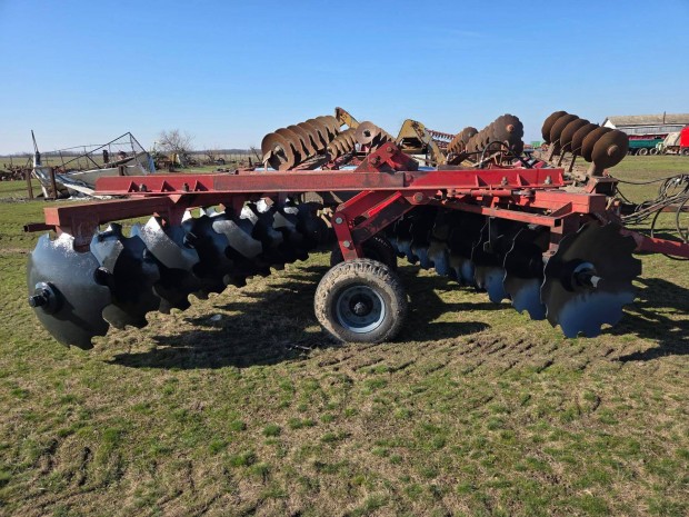 Erd�szati szant� t�rcsa