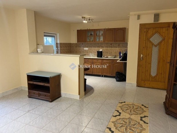 �rdi 60 nm-es lak�s elad�