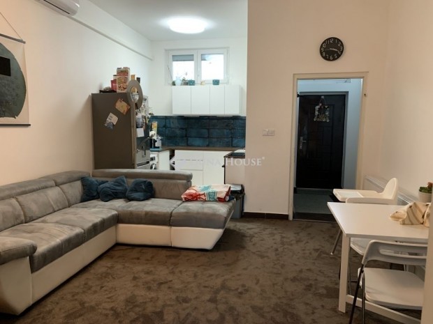 �rdi 67 nm-es lak�s elad�