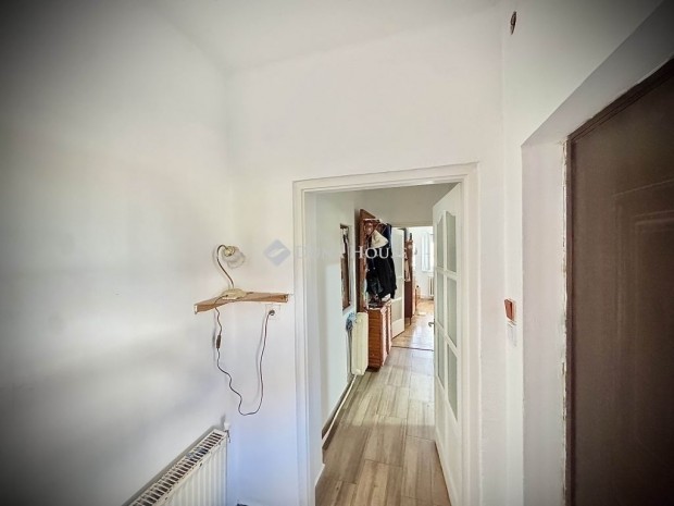 �rdi elad� 65 nm-es h�z