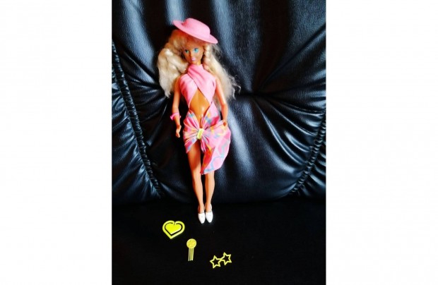 Eredeti 1988-as Hot Looks Sindy - Harbo Barbie baba kiegsztkkel