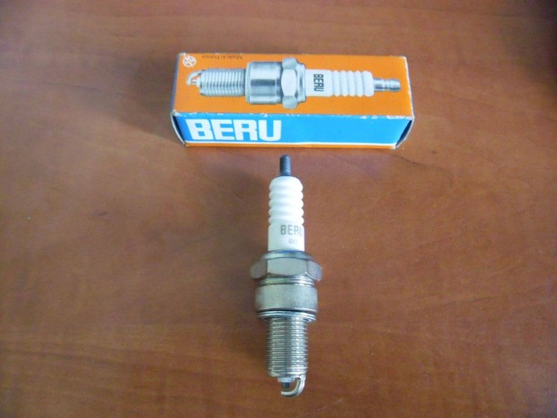 Eredeti Beru 14-7D = 175/14 / 3A gy�jt�gyertya �j