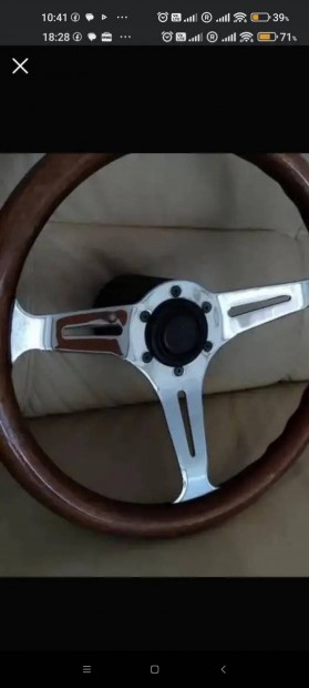 Eredeti Dino fa kormny. 