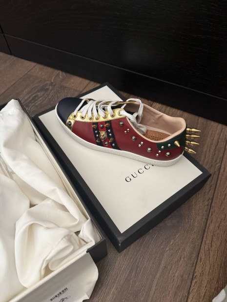 Eredeti Gucci cip�!