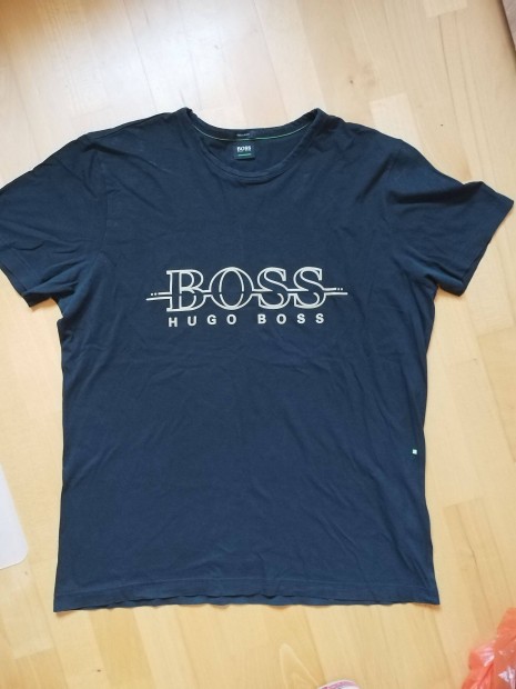 Eredeti Hugo Boss frfi pl XL pr napot hasznlt