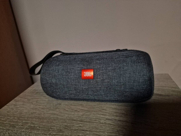 Eredeti JBL Charge 2+ tok