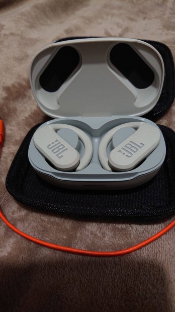 Eredeti JBL Endurance Peak III bluetooth flhallgat