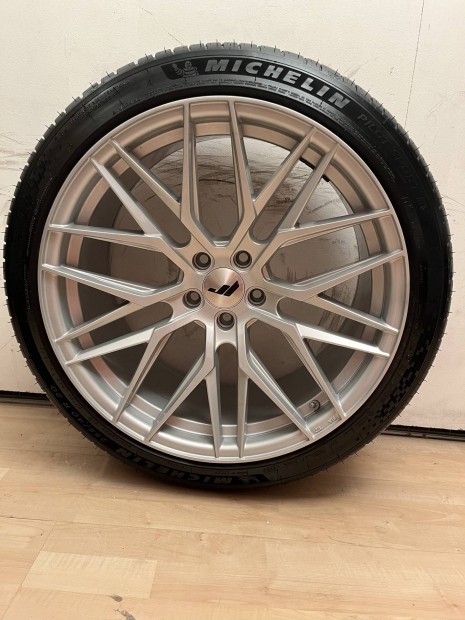 Eredeti Japan  Racing JR28   20 colos komplett alufelni garnitra .