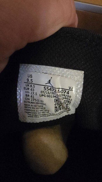 Eredeti Jordan cipő eladó dobozában