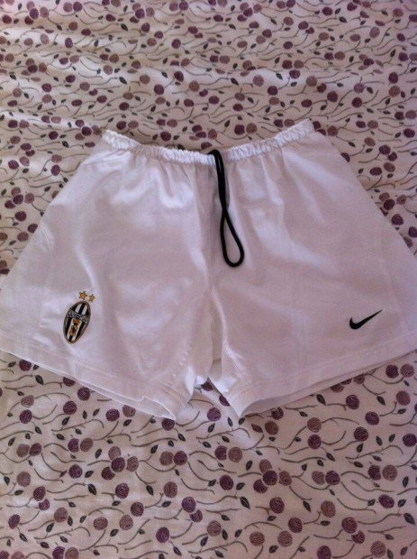 Eredeti Juventus Nike rvidnadrg, M mret