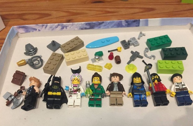 Eredeti Lego figurk nhny alkatrsszel