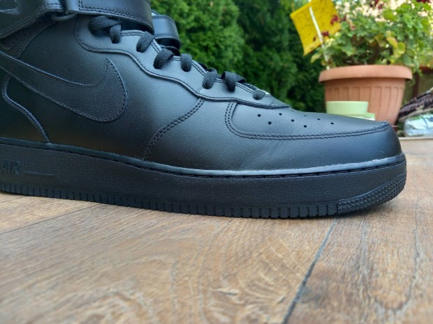 Eredeti Nike Air Force 1 High Black Top elad 