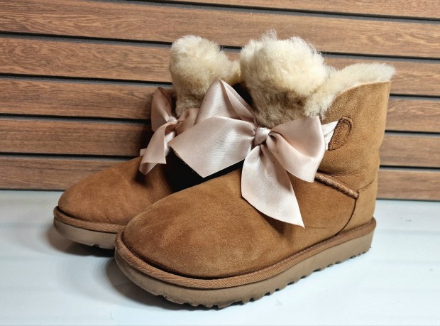 Eredeti Ugg csizma 38