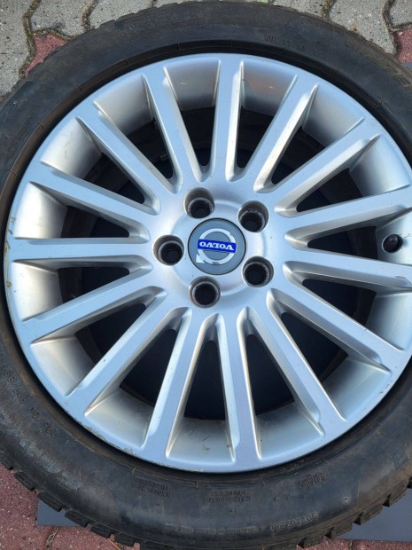 Eredeti Volvo / Ford 17" Alufelni 5x108, gumival együtt eladó!