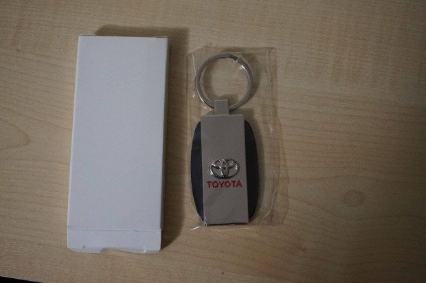 Eredeti, gy�ri Toyota kulcstart�