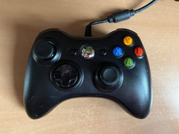 Eredeti, vezetkes, fekete Xbox 360 kontroller elad!