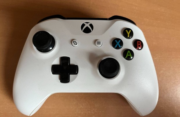 Eredeti, wirelles, fehr szn 2.gen Xbox one kontroller elad!