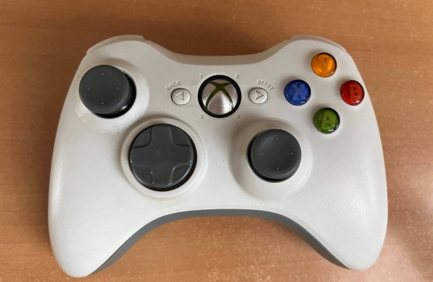 Eredeti, wirelles, fehér színű Xbox 360 kontroller eladó!
