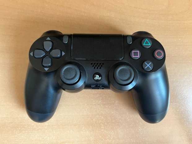 Eredeti, wirelles, v2-es ps4 kontroller eladó!