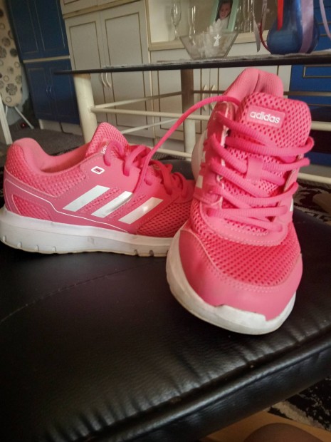 Eredeti adidas cip Hervisbe vsrolt 