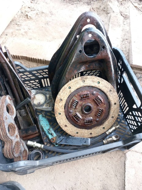 Eredeti alkatr�szek