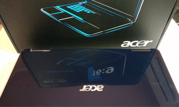 Eredeti dobozban elad Acer Notebook