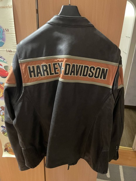 Eredeti gyri Vintage Harley-Davidson brkabt