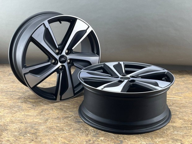 Eredeti gyri j Ford 19" alufelni szett elad Mustang Mach-e Mondeo