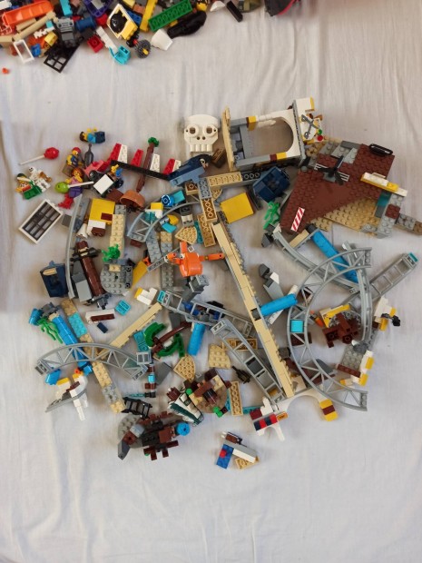 Eredeti lego csomag egyben eladó!