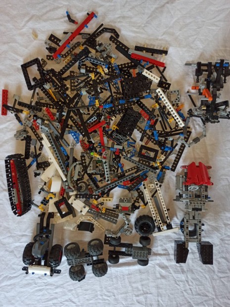 Eredeti lego technic 1,5 csomag elad! 