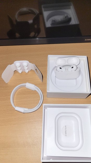 Eredeti megkmlt Apple Airpods pro 2 elad!