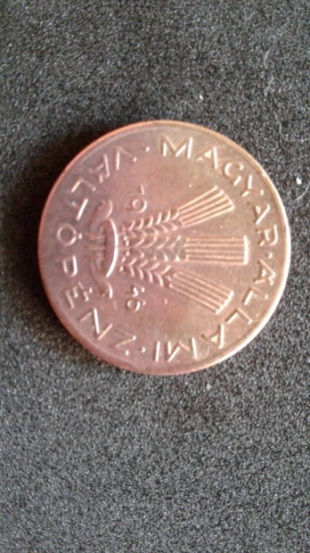 Eredeti réz 20 filléres, váltópénz, 1946 évi kiadás,hibátlan