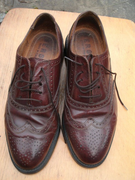 Ergio olasz barna , bőr 41-s cipő, belső talphossza: 27 cm