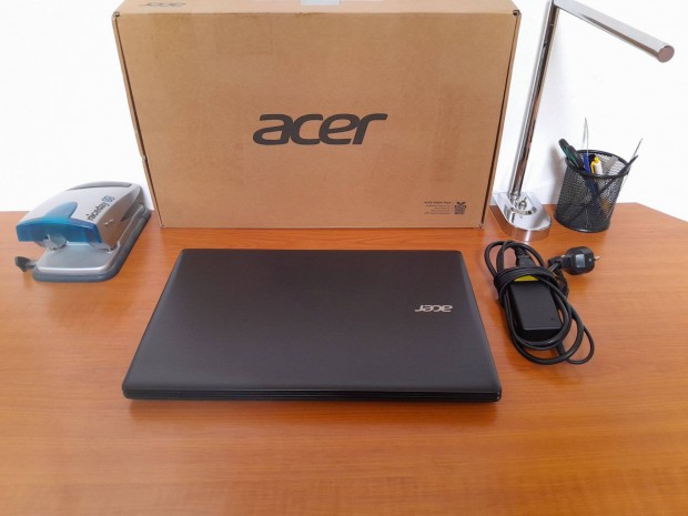 rintkijelzs Acer laptop (Intel CPU, SSD, j akku, magyar bill.)